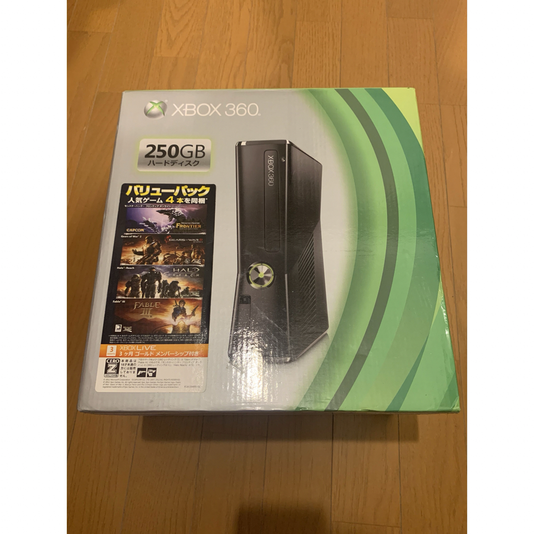 Xbox360(エックスボックス360)のマイクロソフト XBOX360 250GB  バリューパック エンタメ/ホビーのゲームソフト/ゲーム機本体(家庭用ゲーム機本体)の商品写真