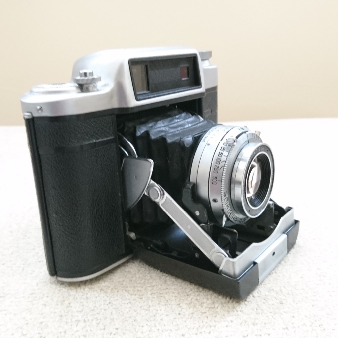 富士フイルム(フジフイルム)の中判フィルムカメラ SUPER FUJICA-6 スマホ/家電/カメラのカメラ(フィルムカメラ)の商品写真