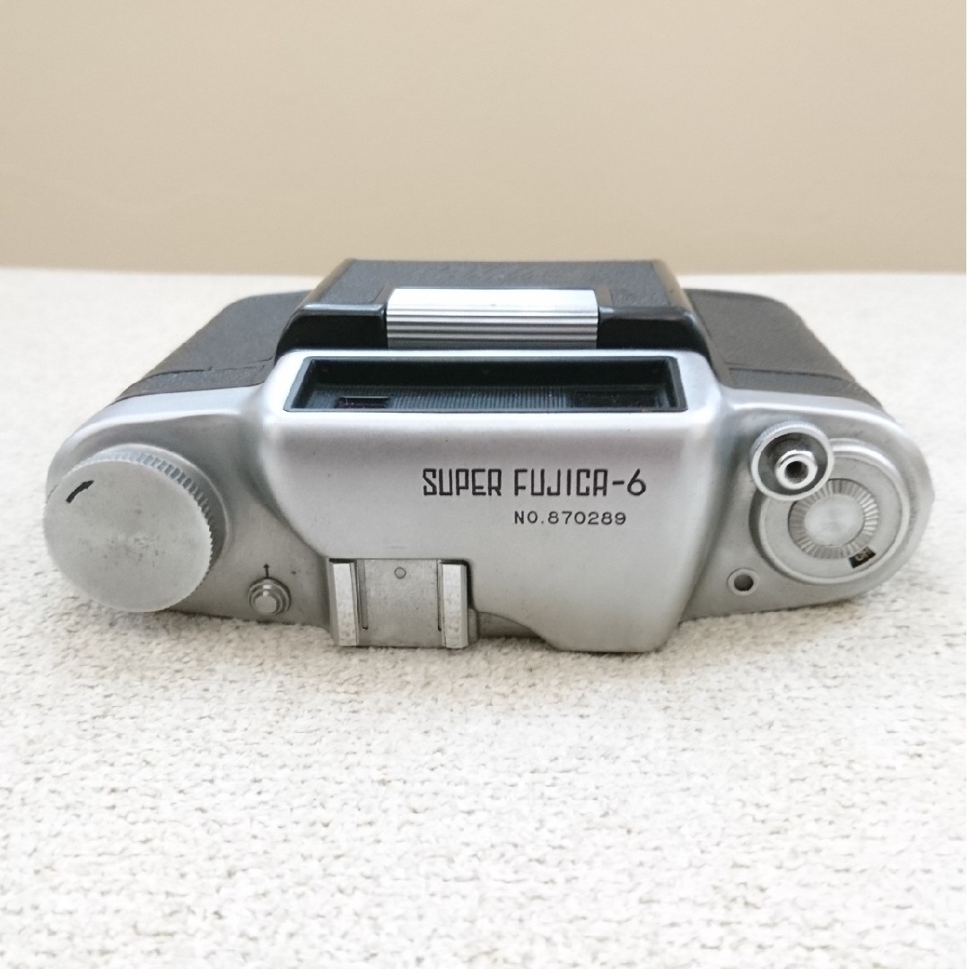 富士フイルム(フジフイルム)の中判フィルムカメラ SUPER FUJICA-6 スマホ/家電/カメラのカメラ(フィルムカメラ)の商品写真