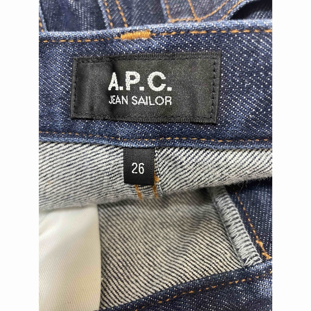 A.P.C(アーペーセー)の専用　APCセーラージーンズ　26 インディゴブルー レディースのパンツ(デニム/ジーンズ)の商品写真