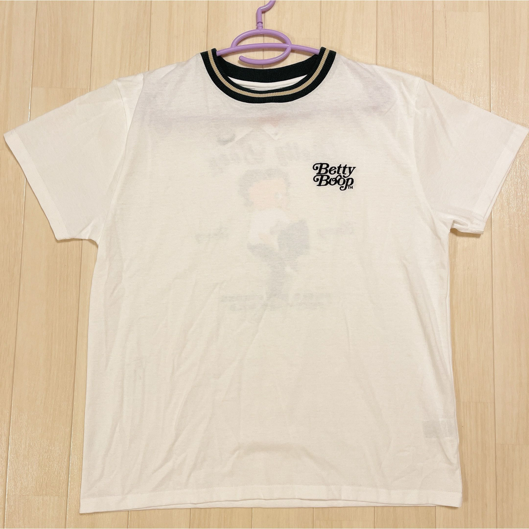 Betty Boop(ベティブープ)の新品未使用　【LL】　Betty Boop Tシャツ レディースのトップス(Tシャツ(半袖/袖なし))の商品写真