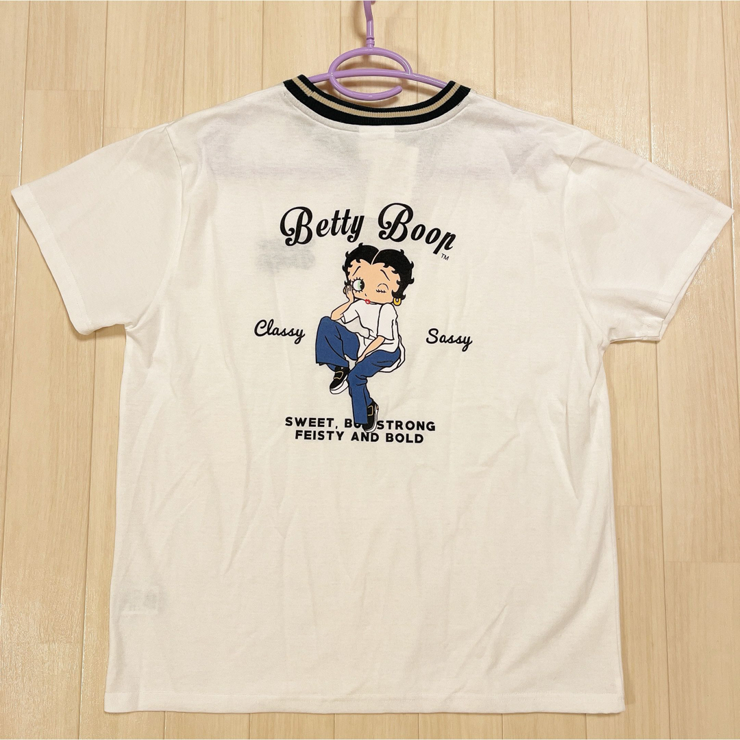 Betty Boop(ベティブープ)の新品未使用　【LL】　Betty Boop Tシャツ レディースのトップス(Tシャツ(半袖/袖なし))の商品写真