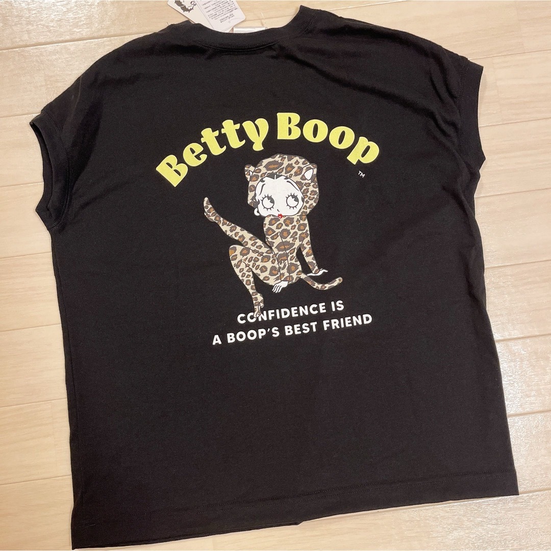 Betty Boop(ベティブープ)の新品未使用　豹　Betty Boop ノースリーブ　M レディースのトップス(Tシャツ(半袖/袖なし))の商品写真