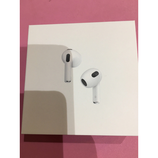 AirPods（第3世代） MME73J/A(ヘッドフォン/イヤフォン)