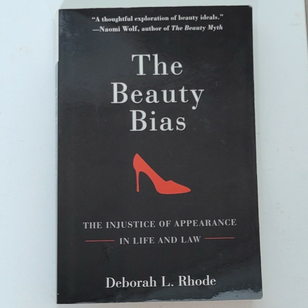 The Beauty Bias エンタメ/ホビーの本(洋書)の商品写真