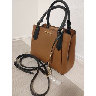 マイケルコース(Michael Kors) ハート ショルダーバッグ(レディース)の