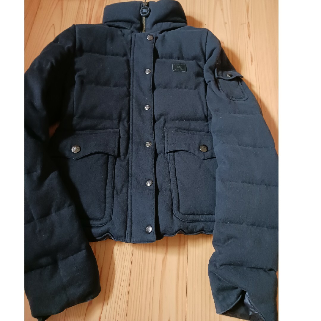 BURBERRY BLUE LABEL(バーバリーブルーレーベル)の週末限定saleBURBERRYhorse刺繍リバーシブルダウン可愛い レディースのジャケット/アウター(ダウンジャケット)の商品写真