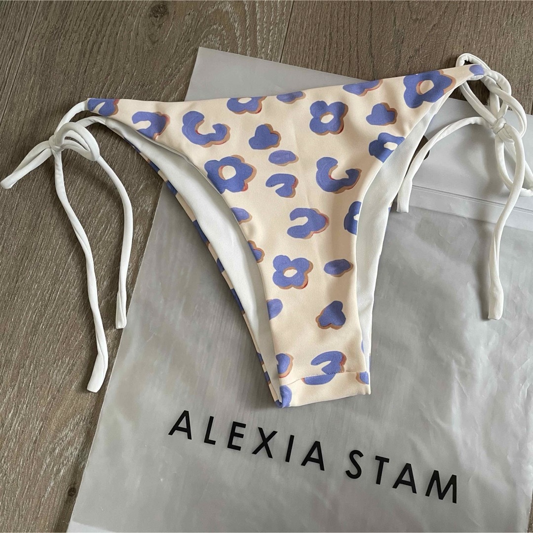 ALEXIA STAM(アリシアスタン)の新品未使用　アリシアスタン　レオパード　リバーシブル　M レオパ　ビキニ　パンツ レディースの水着/浴衣(水着)の商品写真