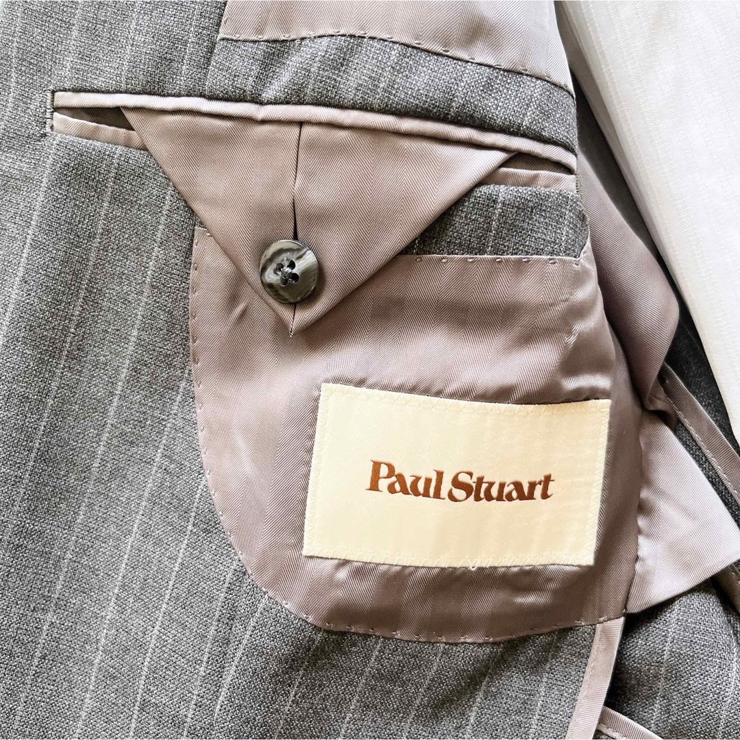Paul Stuart(ポールスチュアート)の【ほぼ未使用、極美品 Paul Stuart】セットアップスーツ　グレー メンズのスーツ(セットアップ)の商品写真
