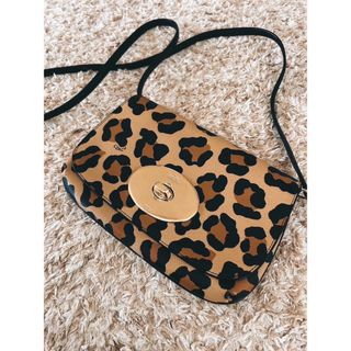 コーチ(COACH)の coach コーチ　アニマル　ヒョウ柄　ショルダーバッグ　収納　アクセントに◎(ショルダーバッグ)