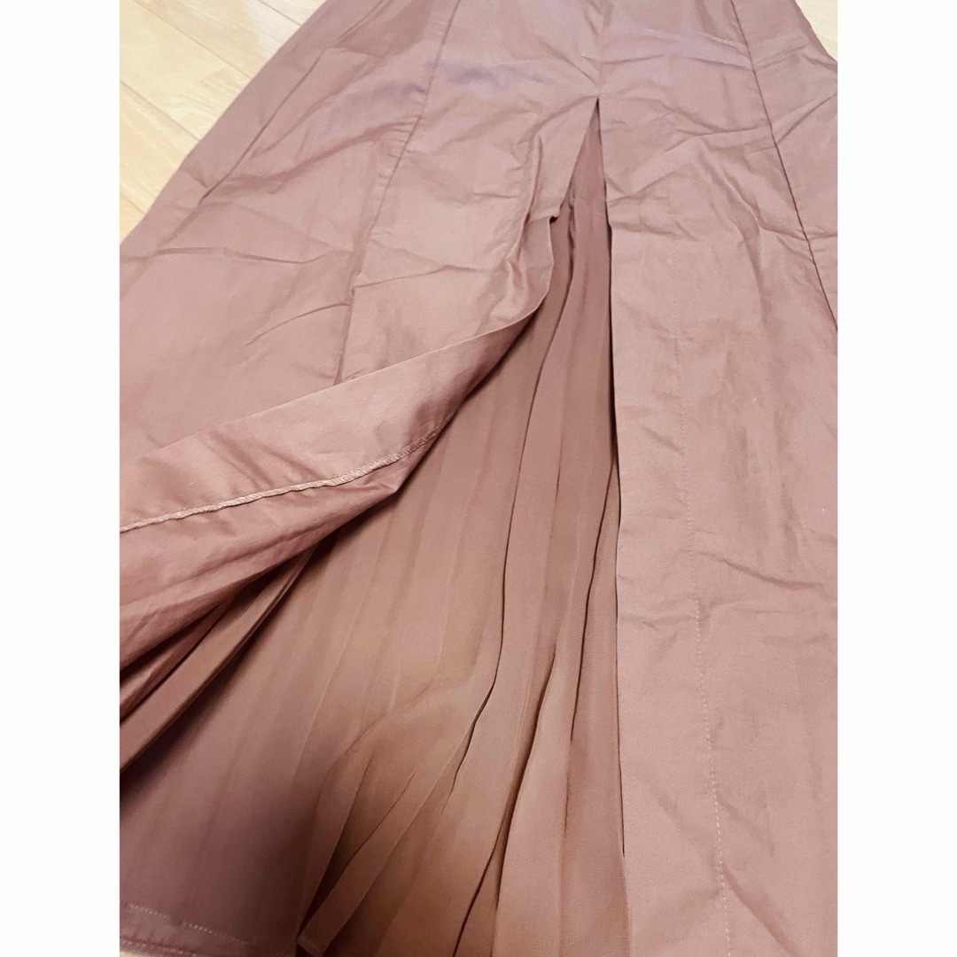 ZARA(ザラ)のZARA ザラ　シースループリーツスリットスカート レディースのスカート(ひざ丈スカート)の商品写真