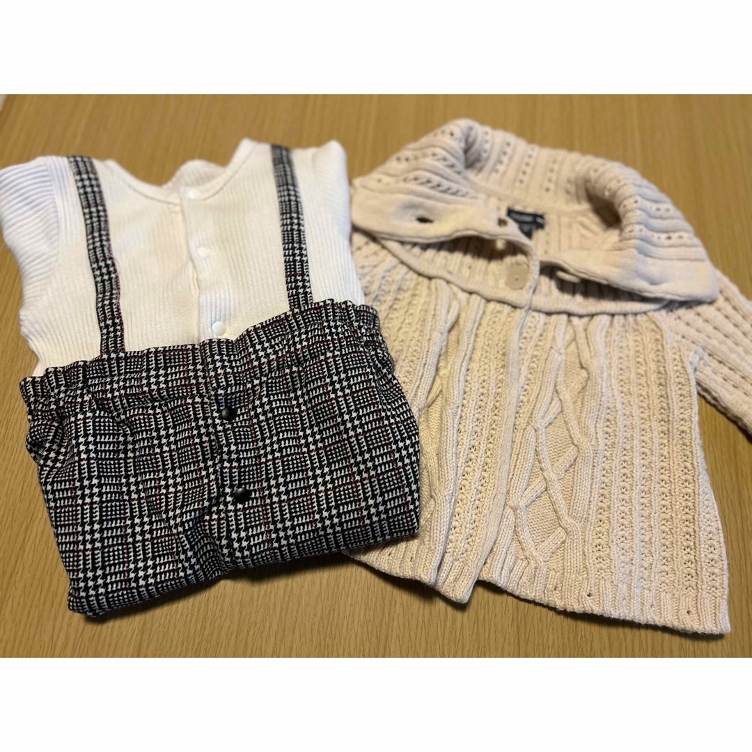 GAP Kids(ギャップキッズ)のベビー服2点セット　90cm80cm キッズ/ベビー/マタニティのベビー服(~85cm)(ロンパース)の商品写真