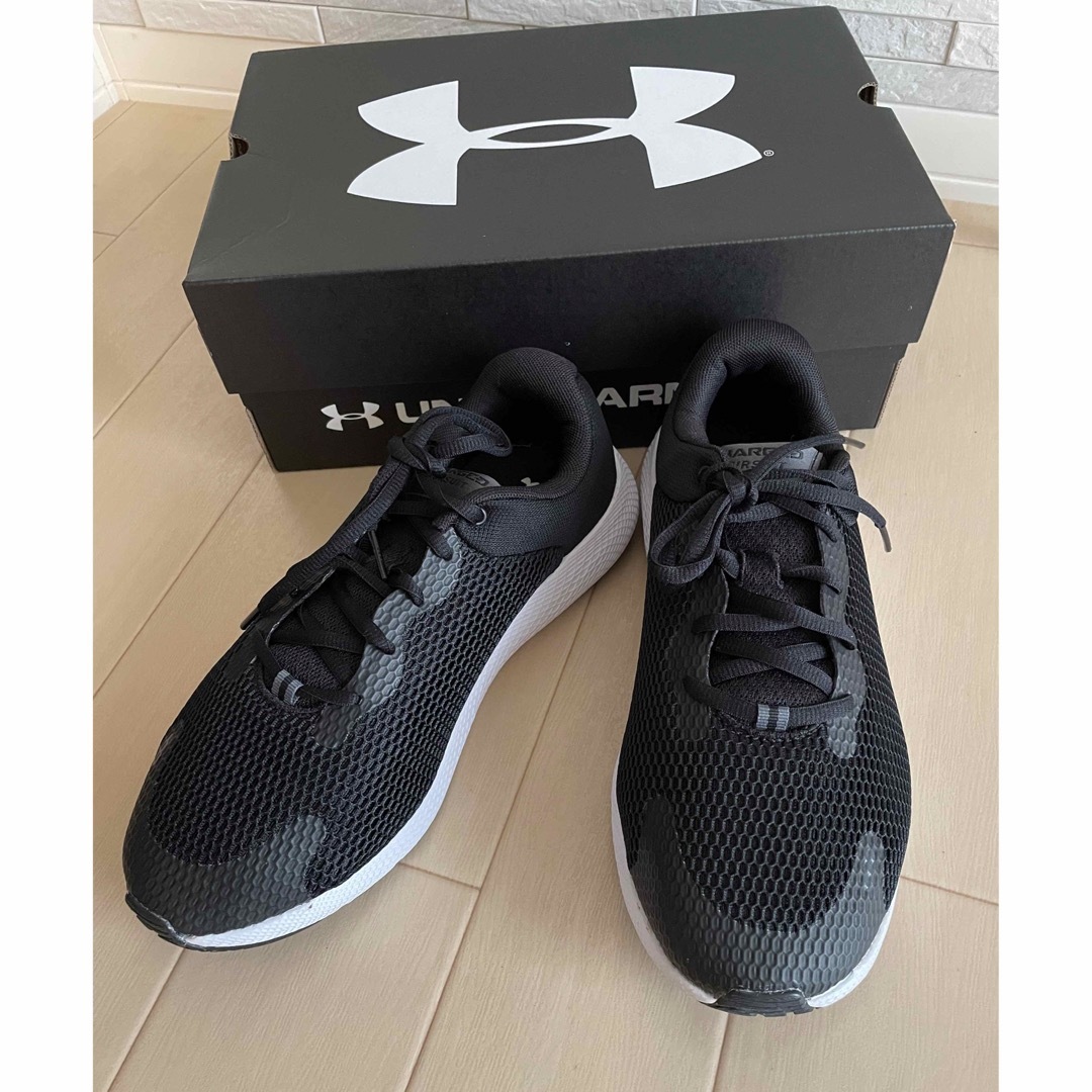 UNDER ARMOUR(アンダーアーマー)の【新品】UNDER ARMOUR メンズランニングシューズ 26.5cm 4E スポーツ/アウトドアのランニング(シューズ)の商品写真