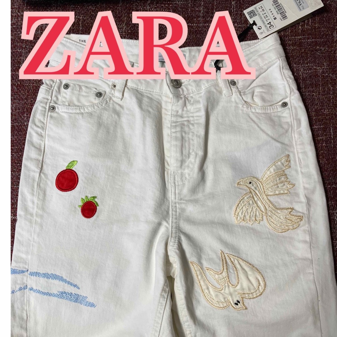 ZARA(ザラ)のZARA 刺繍 ホワイトデニムパンツ レディースのパンツ(デニム/ジーンズ)の商品写真