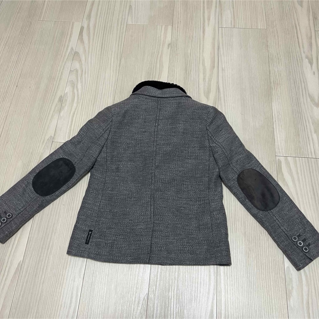 ARMANI JUNIOR(アルマーニ ジュニア)のアルマーニジュニア スーツ ジャケット 6A 120 キッズ/ベビー/マタニティのキッズ服男の子用(90cm~)(ジャケット/上着)の商品写真