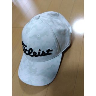 タイトリスト(Titleist)の【新品】タイトリストキャップホワイトカモフラ 限定モデル(ウエア)