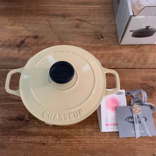 ルクルーゼ(LE CREUSET)のセール！シャスール　鍋  18cm ココット CHASSEUR 琺瑯(鍋/フライパン)