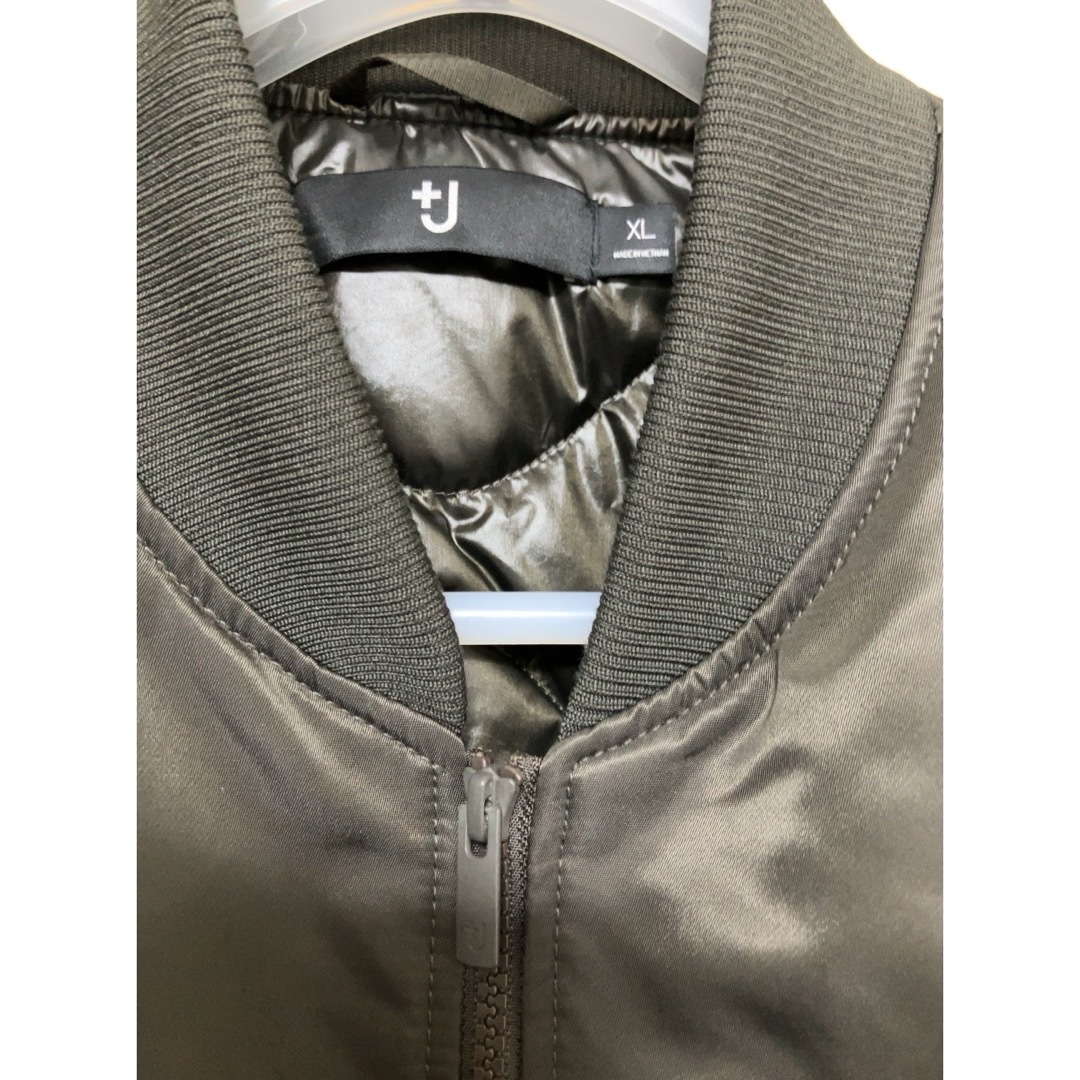 UNIQLO(ユニクロ)のハイブリッドダウンオーバーサイズMA-1ブルゾン　XL メンズのジャケット/アウター(ブルゾン)の商品写真