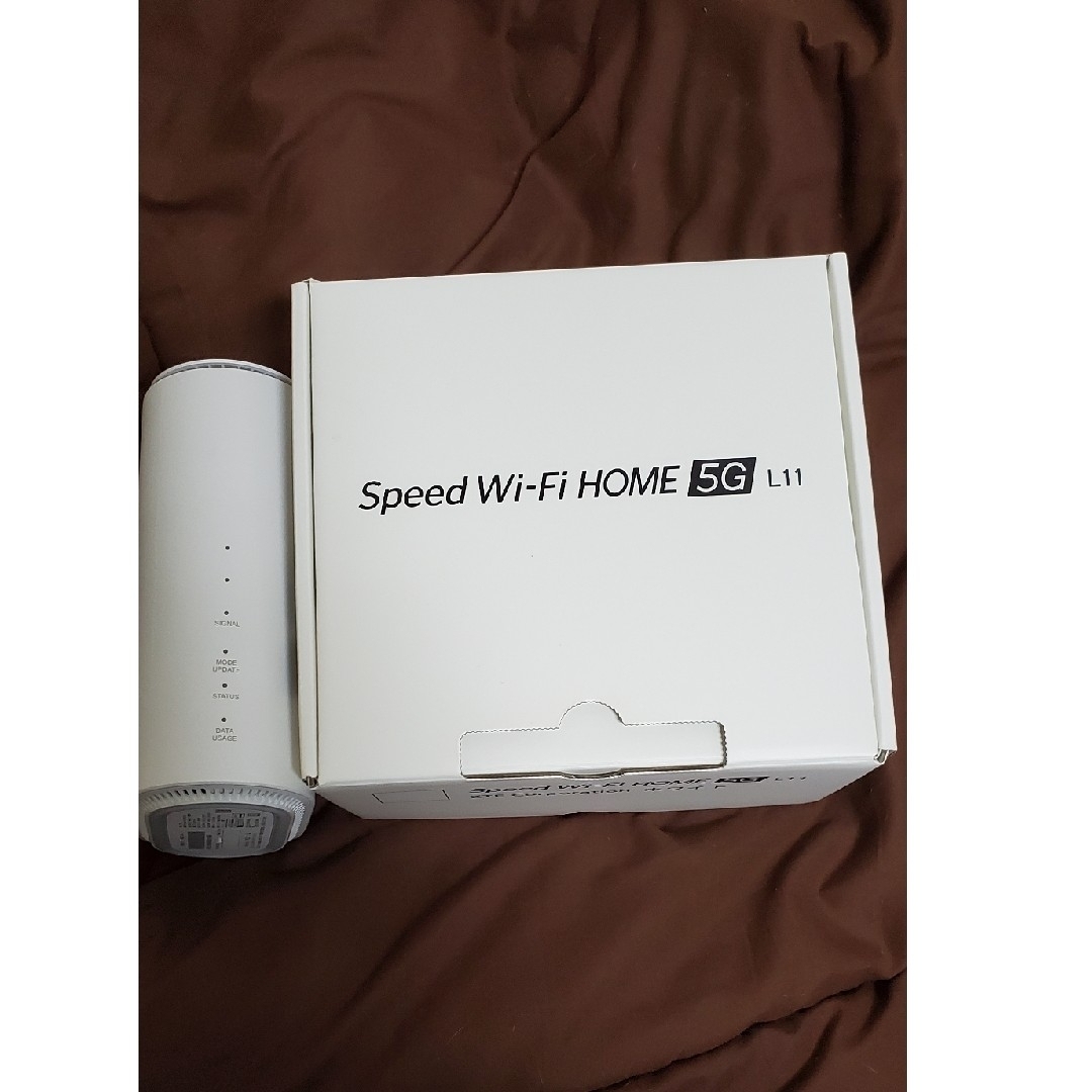 UQ Communications(ユーキューコニュニケーションズ)のSpeed Wi-Fi HOME 5G L11 スマホ/家電/カメラのPC/タブレット(PC周辺機器)の商品写真