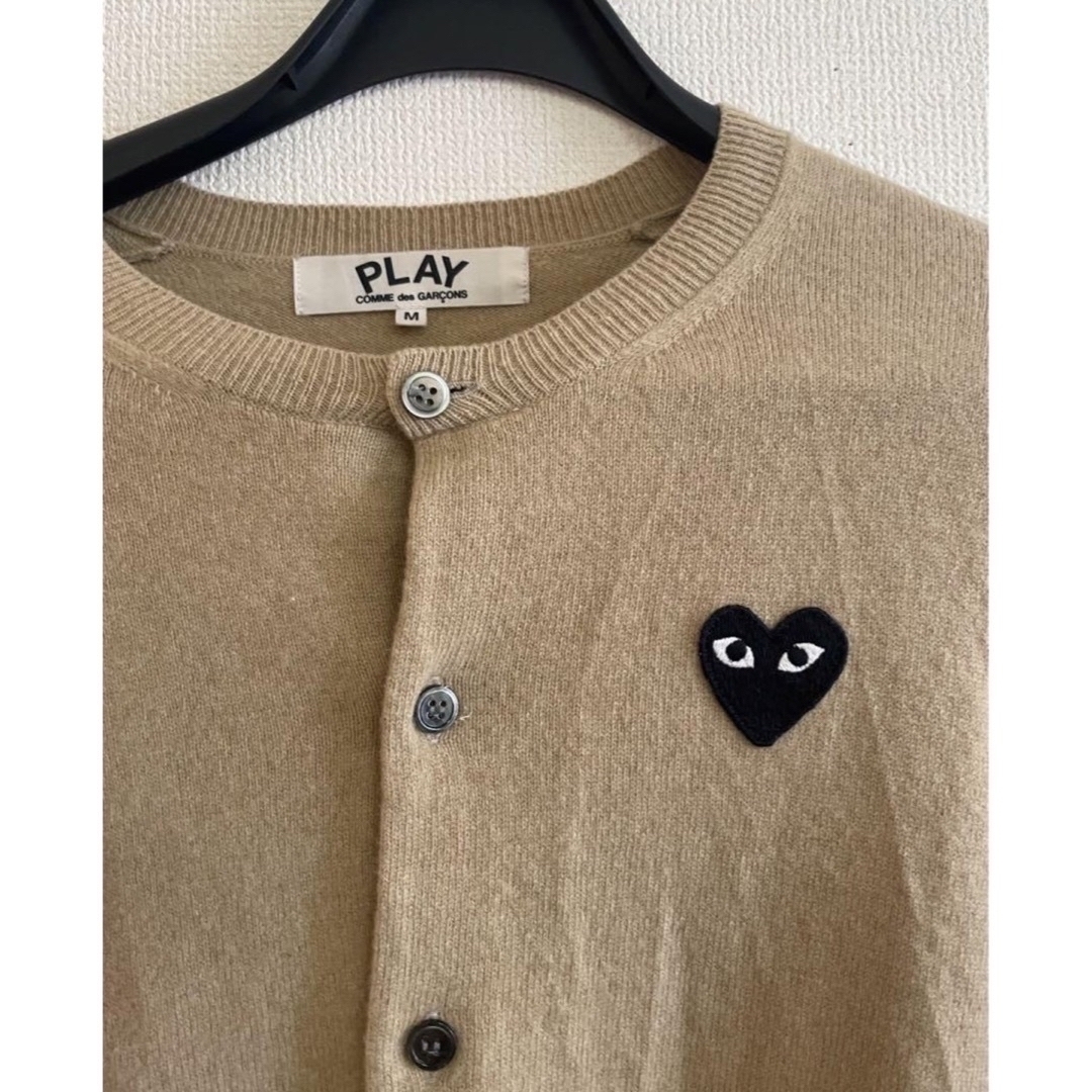 COMME des GARCONS(コムデギャルソン)のプレイコムデギャルソン　Comme des Garcons PLAY カーデ レディースのトップス(カーディガン)の商品写真