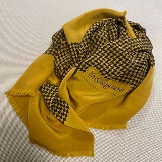 Yves Saint Laurent(マフラー/ショール)のフリマアイテム一覧 Yves Saint Laurent(マフラー/ショール)のフリマアイテム一覧