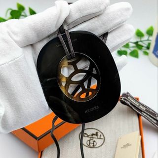 Hermes - 【美品】 エルメス リフト GM ネックレス ブラウン Hermes - 【美品】 エルメス リフト GM ネックレス ブラウン