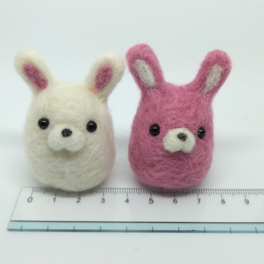 コウハクウサギ(2個セット) ハンドメイドのぬいぐるみ/人形(その他)の商品写真
