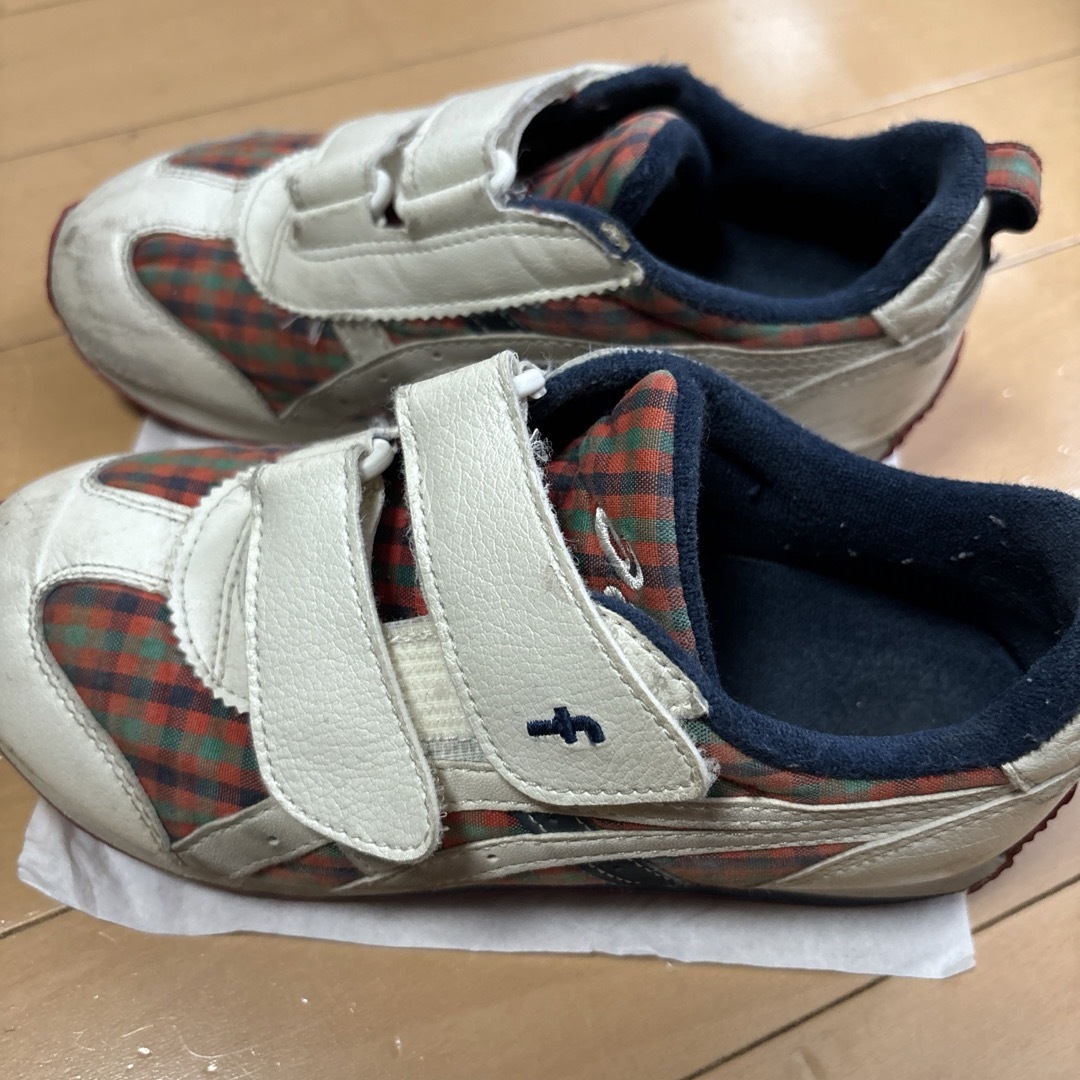 familiar(ファミリア)のfamiliar×asics スニーカー　20㎝　レッド キッズ/ベビー/マタニティのキッズ靴/シューズ(15cm~)(スニーカー)の商品写真