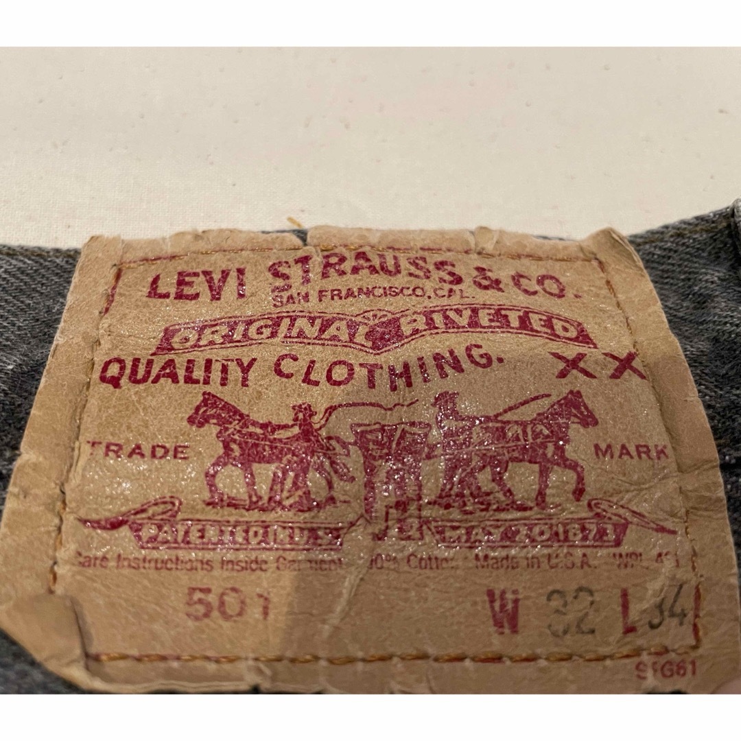 Levi's(リーバイス)の【裾カットオフ】USA リーバイス　501 先染め　ブラック　W32 メンズのパンツ(デニム/ジーンズ)の商品写真