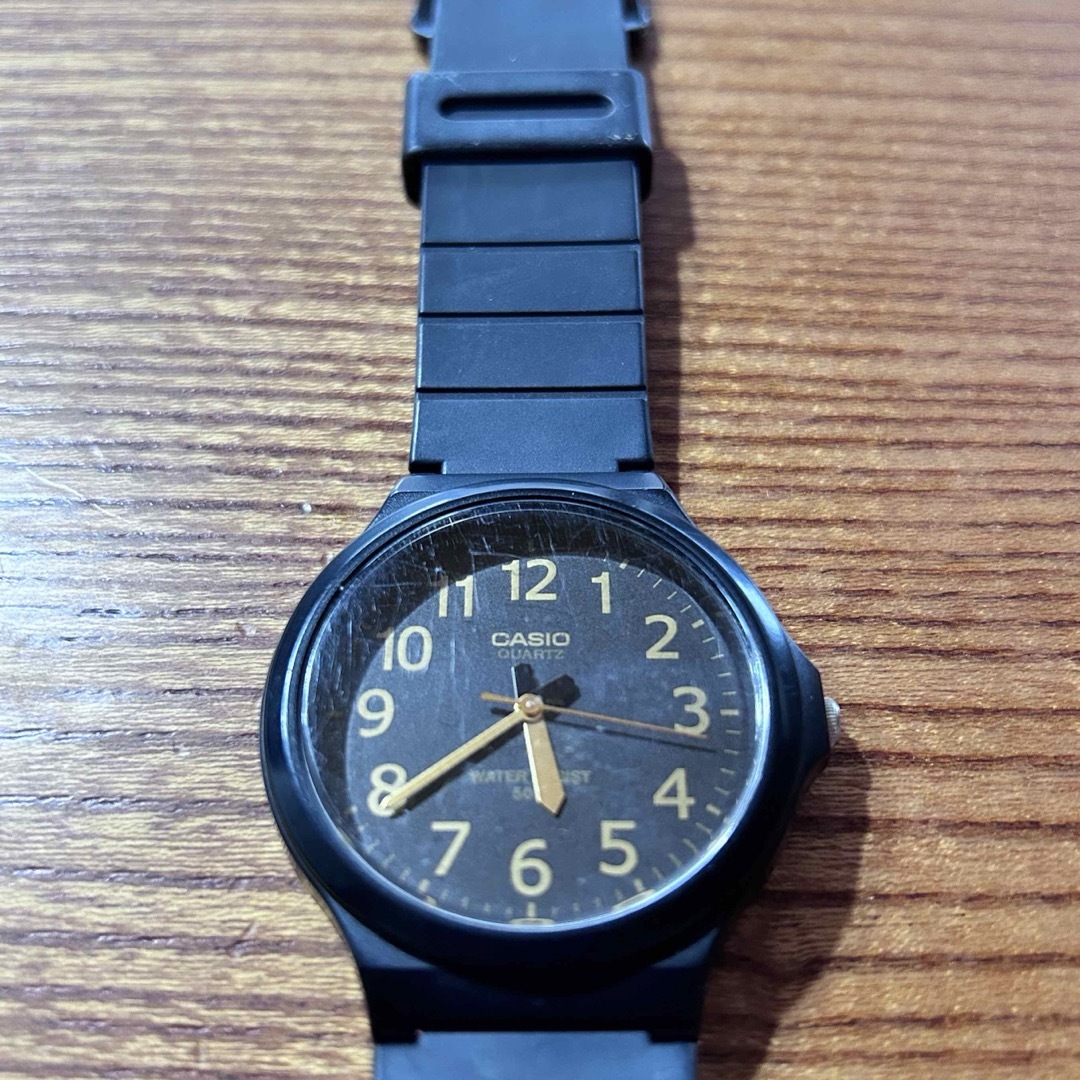 CASIO(カシオ)のカシオ スタンダードウオッチ MW-240 メンズの時計(腕時計(アナログ))の商品写真