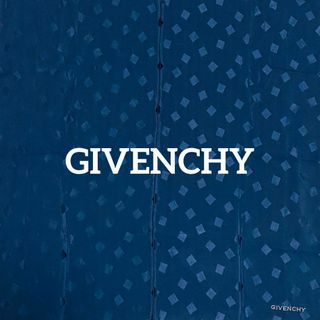 ジバンシィ(GIVENCHY)の★GIVENCHY★ スカーフ スクエア シルク ネイビー(バンダナ/スカーフ)