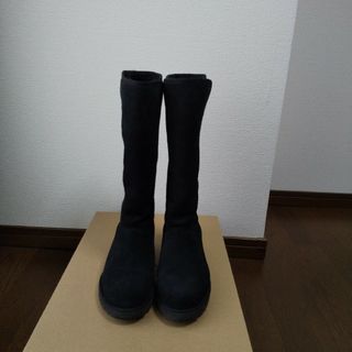 アグ(UGG)のUGG厚底ブーツ⭐️ブラック⭐️23(ブーツ)