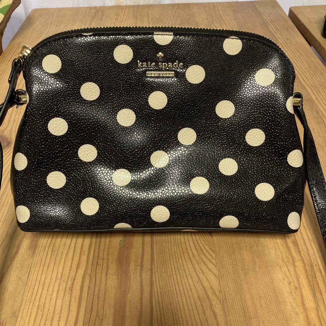 kate spade new york(ケイトスペードニューヨーク)のケイトスペード　ドット　ショルダーバッグ レディースのバッグ(ショルダーバッグ)の商品写真