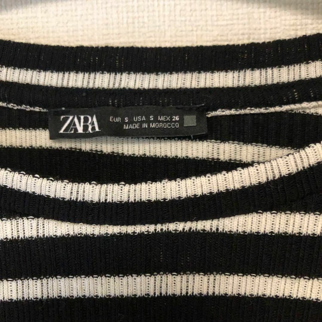 ZARA(ザラ)のZARA ショルダーフレアニット　Sサイズ　ボーダー　袖フリル レディースのトップス(ニット/セーター)の商品写真