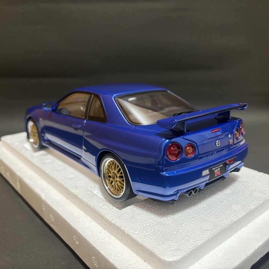 AUTOart(オートアート)のAUTOart NISSAN SKYLINE GT-R(R34) BBS  エンタメ/ホビーのおもちゃ/ぬいぐるみ(ミニカー)の商品写真