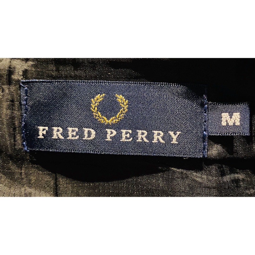FRED PERRY(フレッドペリー)の【大人気】FRED PERRY ダウンジャケット 黒 M フレッドペリー 希少品 メンズのジャケット/アウター(ダウンジャケット)の商品写真