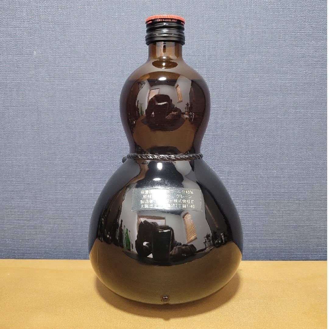 サントリーオールド 大阪城400年 記念ボトル 720ml サントリーオールド 大阪城400年 記念ボトル 720ml