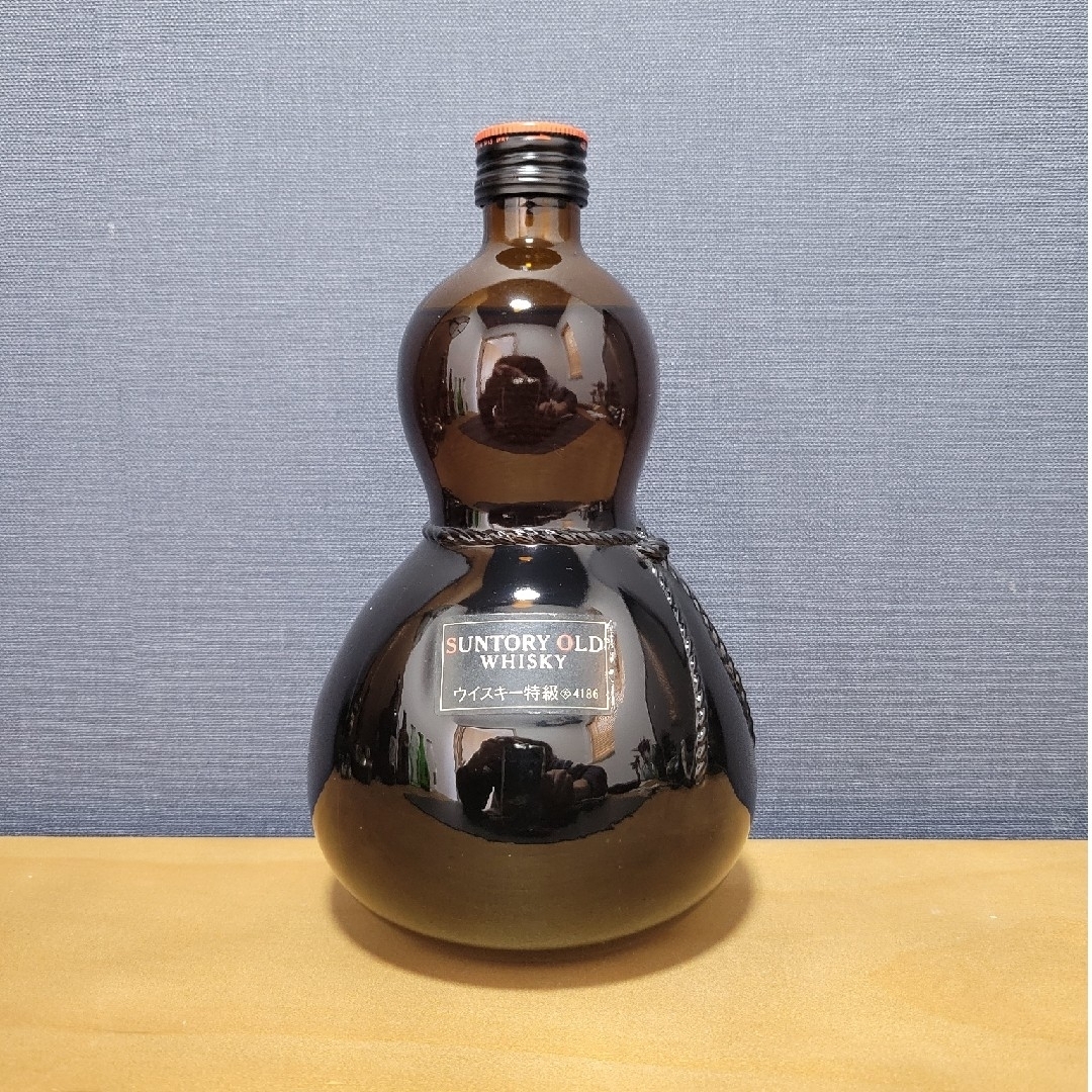 サントリーオールド 大阪城400年 記念ボトル 720ml サントリーオールド 大阪城400年 記念ボトル 720ml