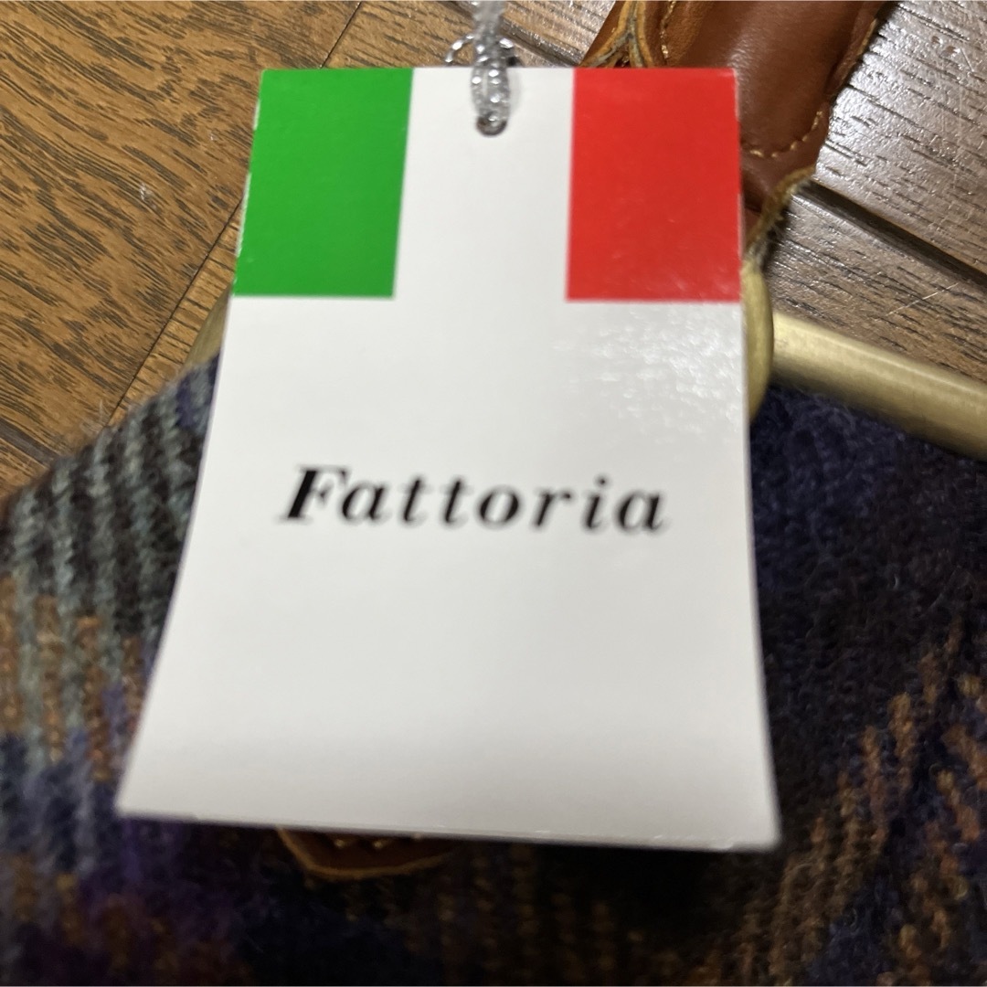 新品FATTORIA  LA MODA ITALIANO ウールチェックバッグ レディースのバッグ(ハンドバッグ)の商品写真