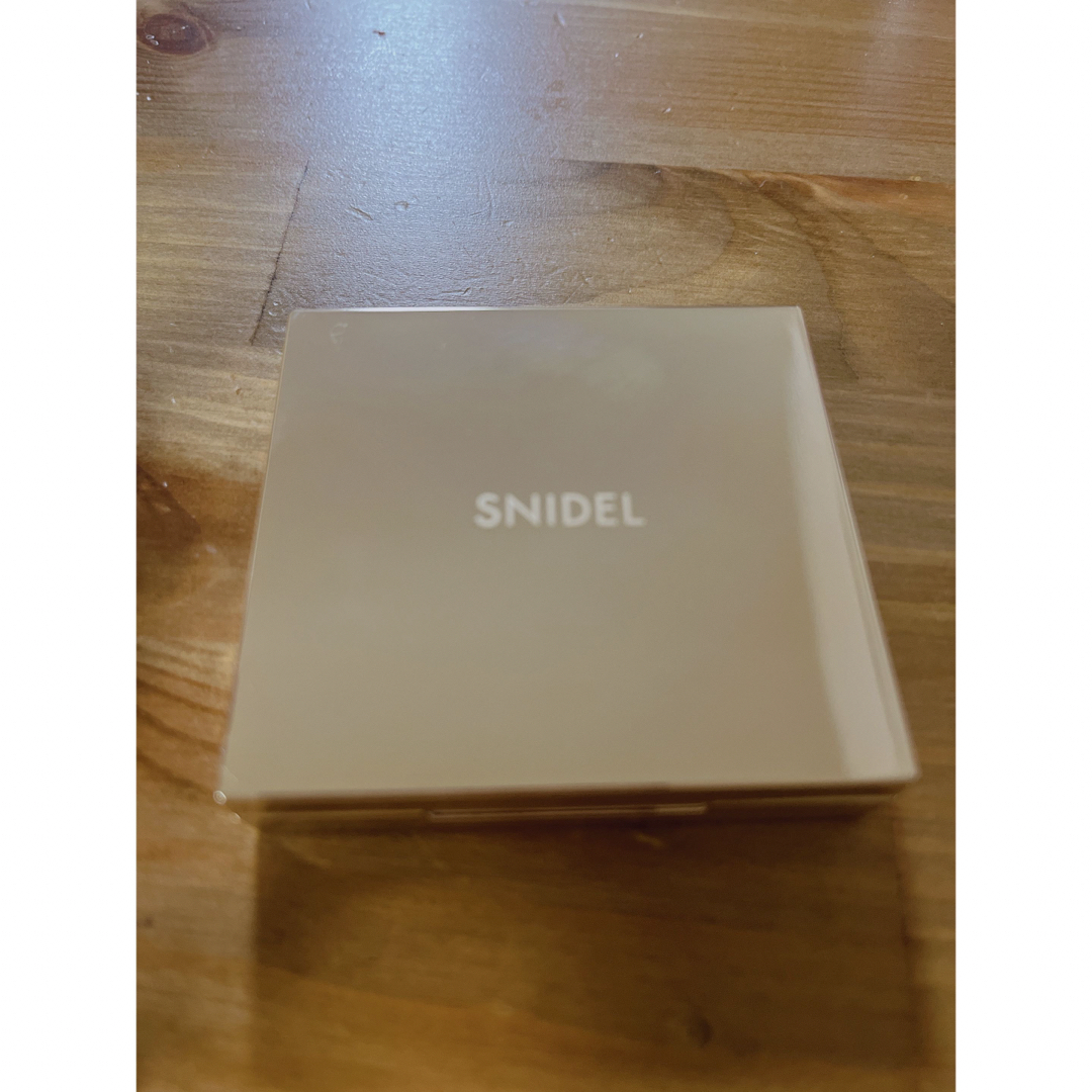 SNIDEL(スナイデル)のスナイデル　テイラード　カラーアイズ01 コスメ/美容のベースメイク/化粧品(アイシャドウ)の商品写真