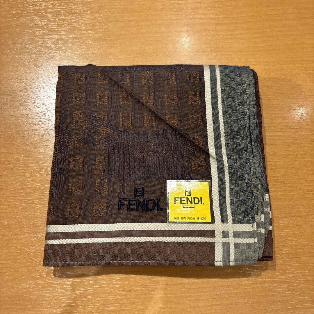 FENDI(フェンディ)のFENDIハンカチ馬ブラウン メンズのファッション小物(ハンカチ/ポケットチーフ)の商品写真