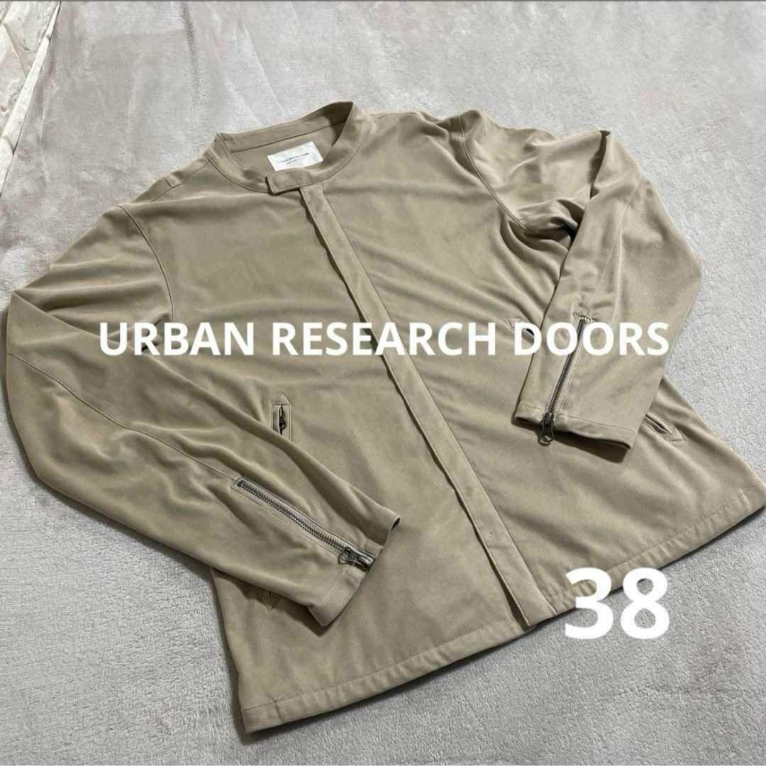 URBAN RESEARCH DOORS(アーバンリサーチドアーズ)のURBAN RESEARCH DOORS ジャケット　ベージュ　38 メンズのジャケット/アウター(ブルゾン)の商品写真