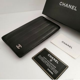 シャネル(CHANEL)の✨ギャランティカード付✨シャネル　マドモアゼル　長財布　ブラック✕シルバー(財布)