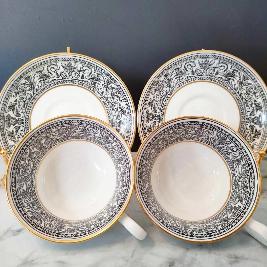 WEDGWOOD(ウェッジウッド)の美品★ウエッジウッド フロレンティーン ブラック カップ＆ソーサー ピオニー２客 インテリア/住まい/日用品のキッチン/食器(食器)の商品写真