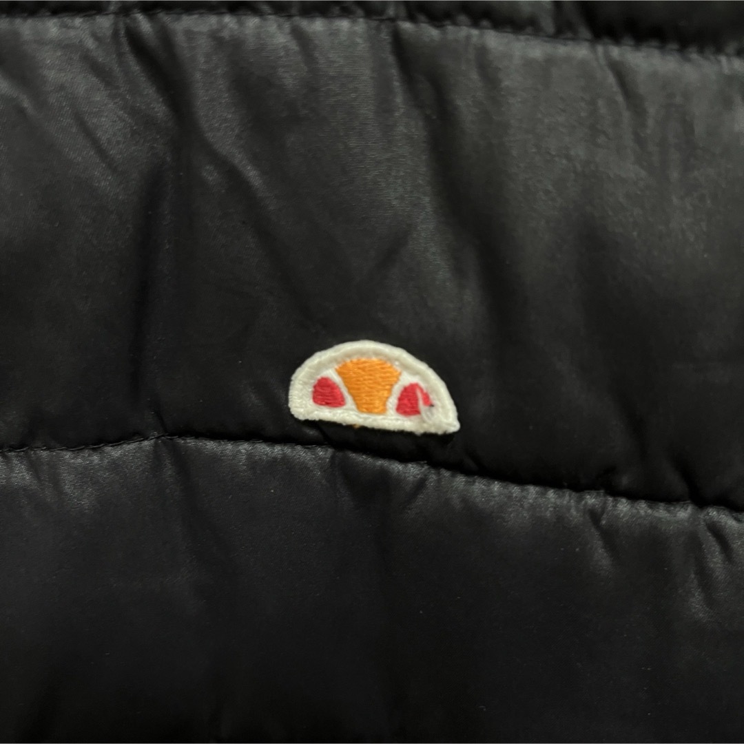 ellesse(エレッセ)の超大特価❗️エレッセ　ダウンベスト❗️ メンズのジャケット/アウター(ダウンジャケット)の商品写真