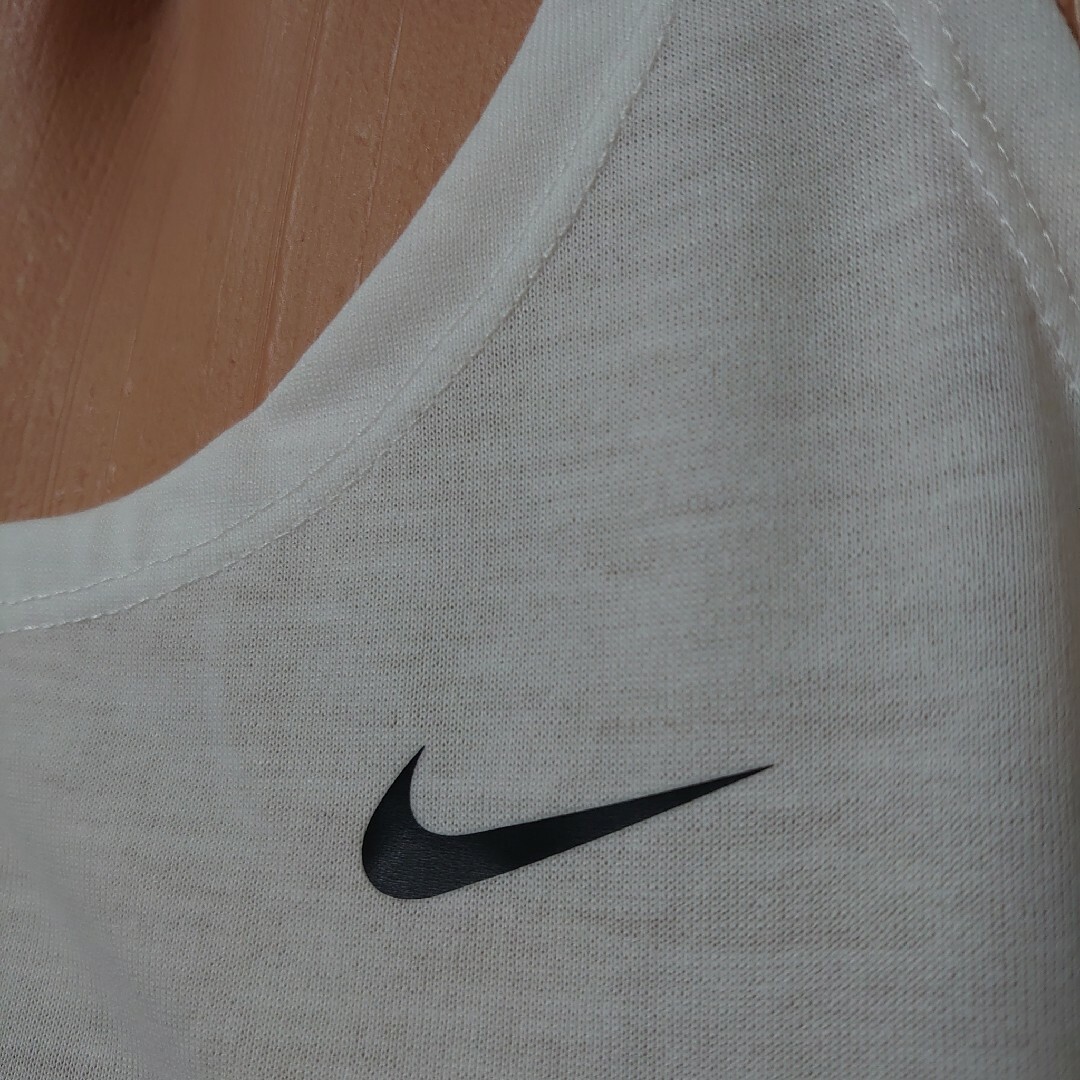 NIKE(ナイキ)のNIKE ナイキ ドライフィット フィットネス タンクトップ 定価3850円 レディースのトップス(タンクトップ)の商品写真