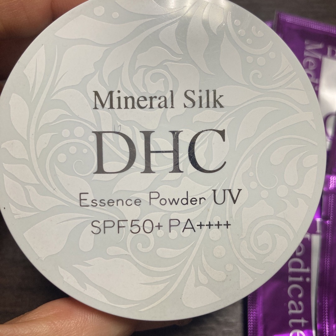 DHC(ディーエイチシー)のDHCミネラルエッセンスパウダーUV コスメ/美容のベースメイク/化粧品(フェイスパウダー)の商品写真