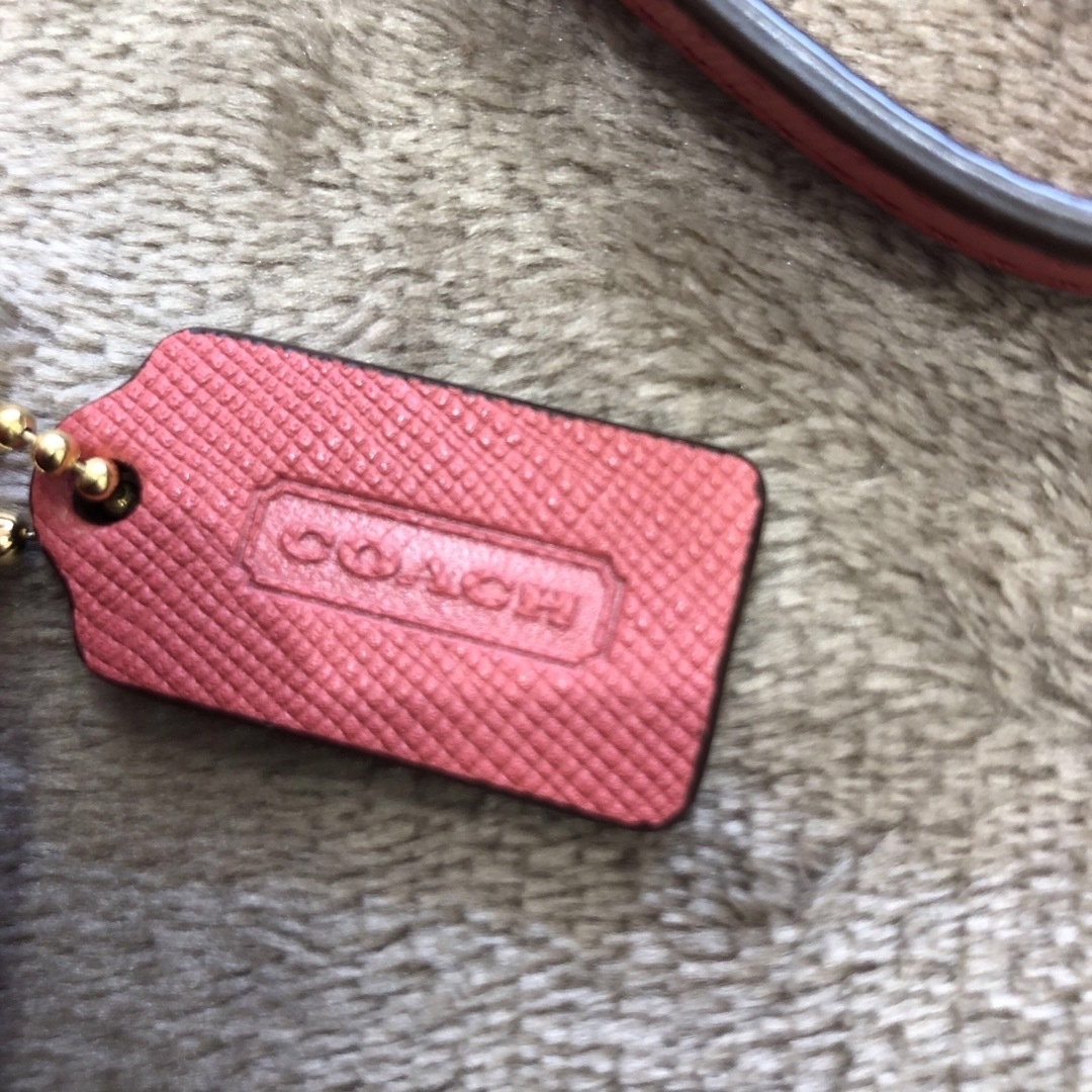 COACH(コーチ)の値下げしました🌸COACH コーチ　ショルダーウォレット レディースのファッション小物(財布)の商品写真