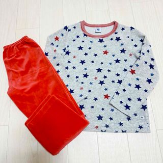 プチバトー(PETIT BATEAU)の☆美品☆ プチバトー 長袖 パジャマ 6a 120cm  ベロア スター (パジャマ)