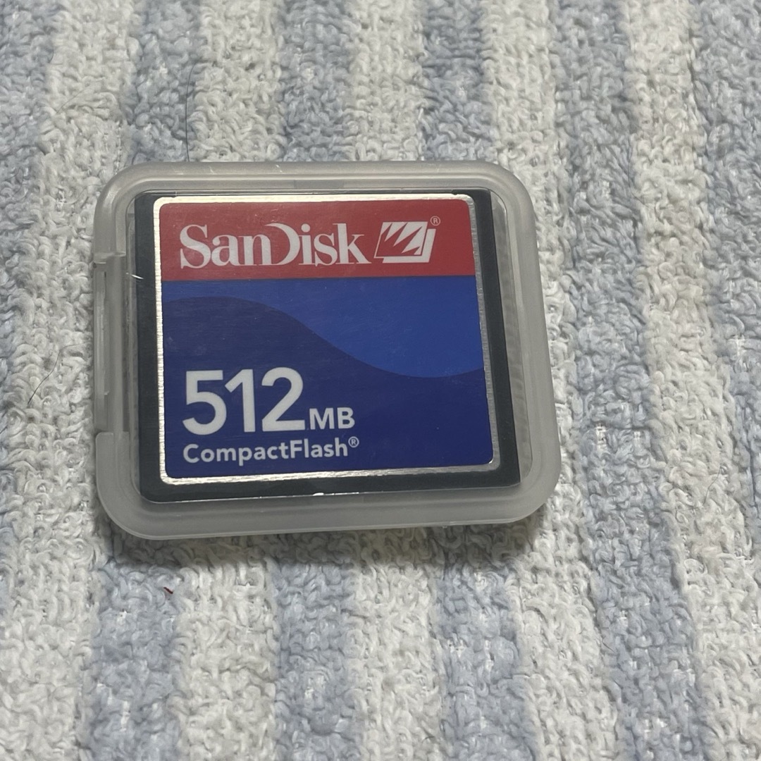 SanDisk(サンディスク)のコンパクトフラッシュ 512 スマホ/家電/カメラのスマートフォン/携帯電話(その他)の商品写真